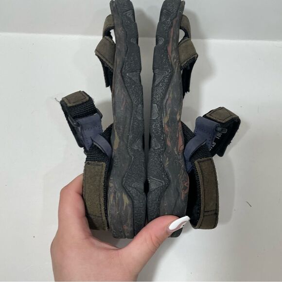 Timberland Olive Green Leather Outdoor Athletic Sandals - Picture 5 of 8